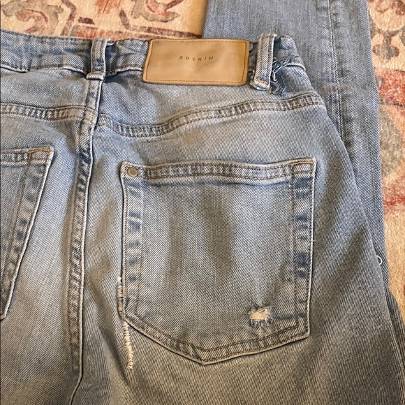 Classic Light Blue Straight Leg Women's Jeans - Picture 12 of 12